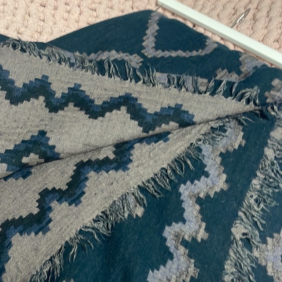 Wilfred scarf - Picture 3 of 3